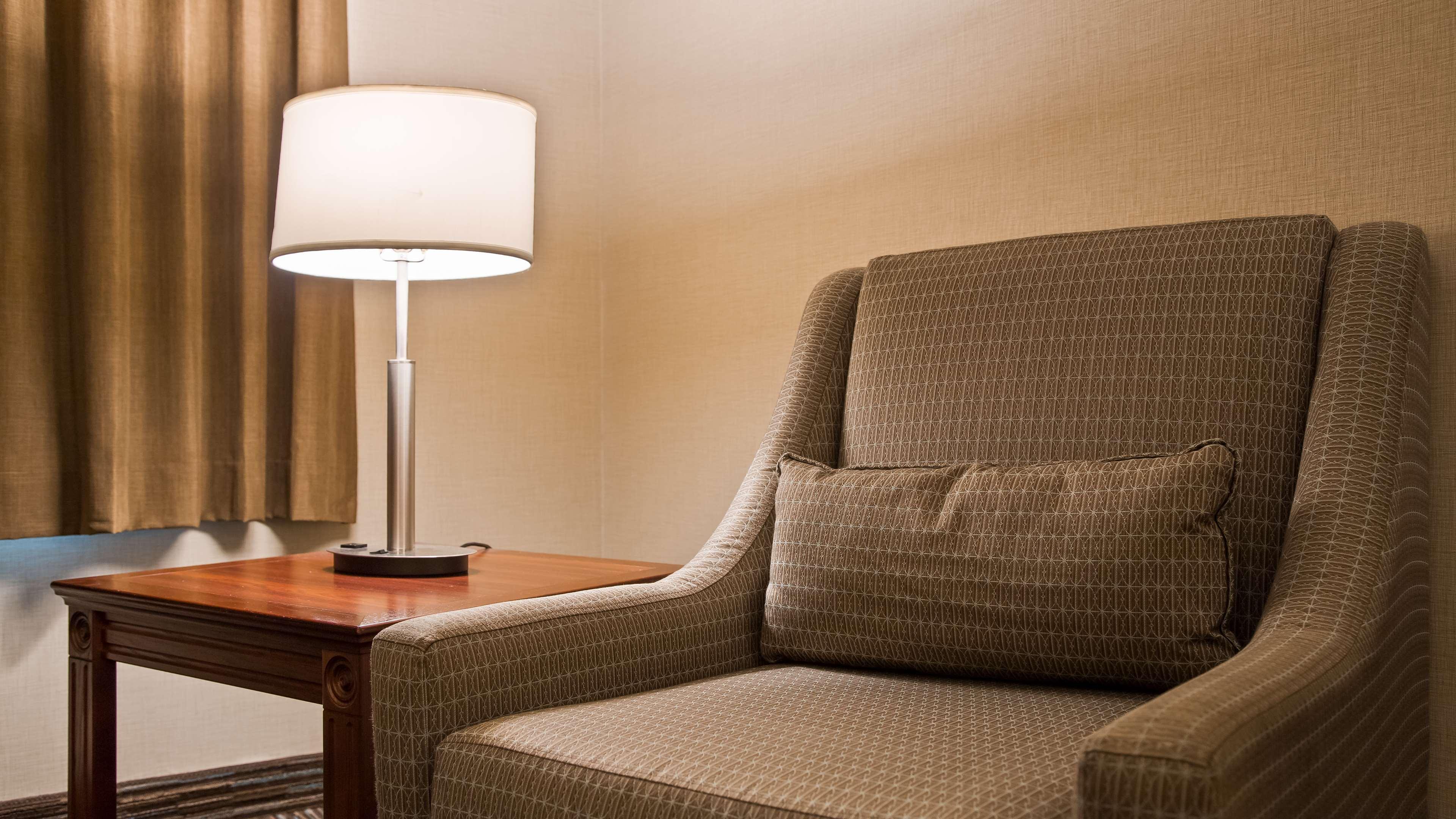 Best Western Brantford Hotel And Conference Centre Extérieur photo