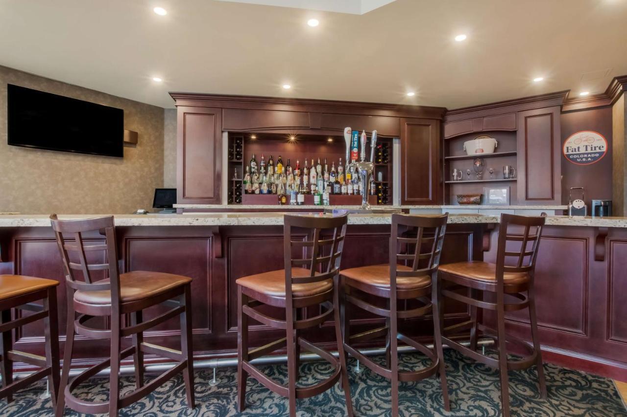 Best Western Brantford Hotel And Conference Centre Extérieur photo