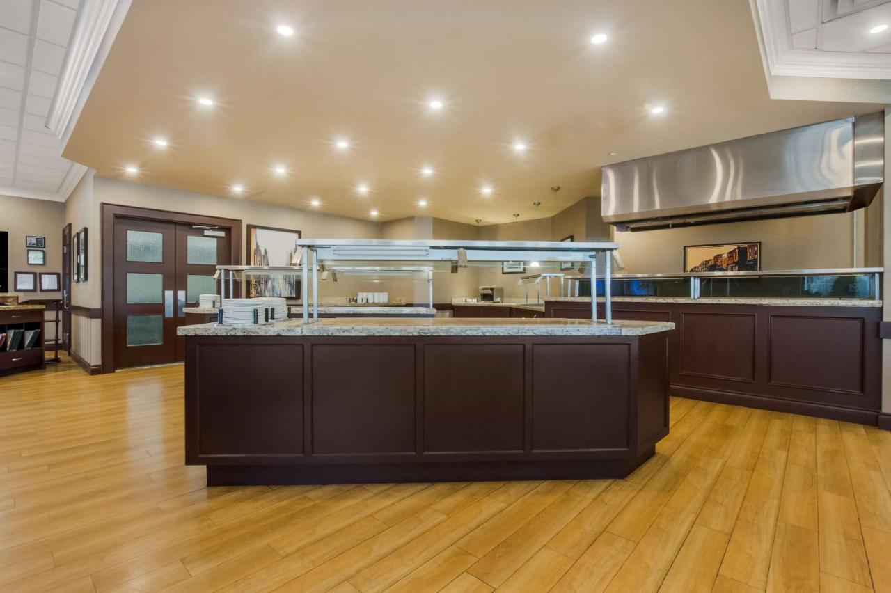 Best Western Brantford Hotel And Conference Centre Extérieur photo