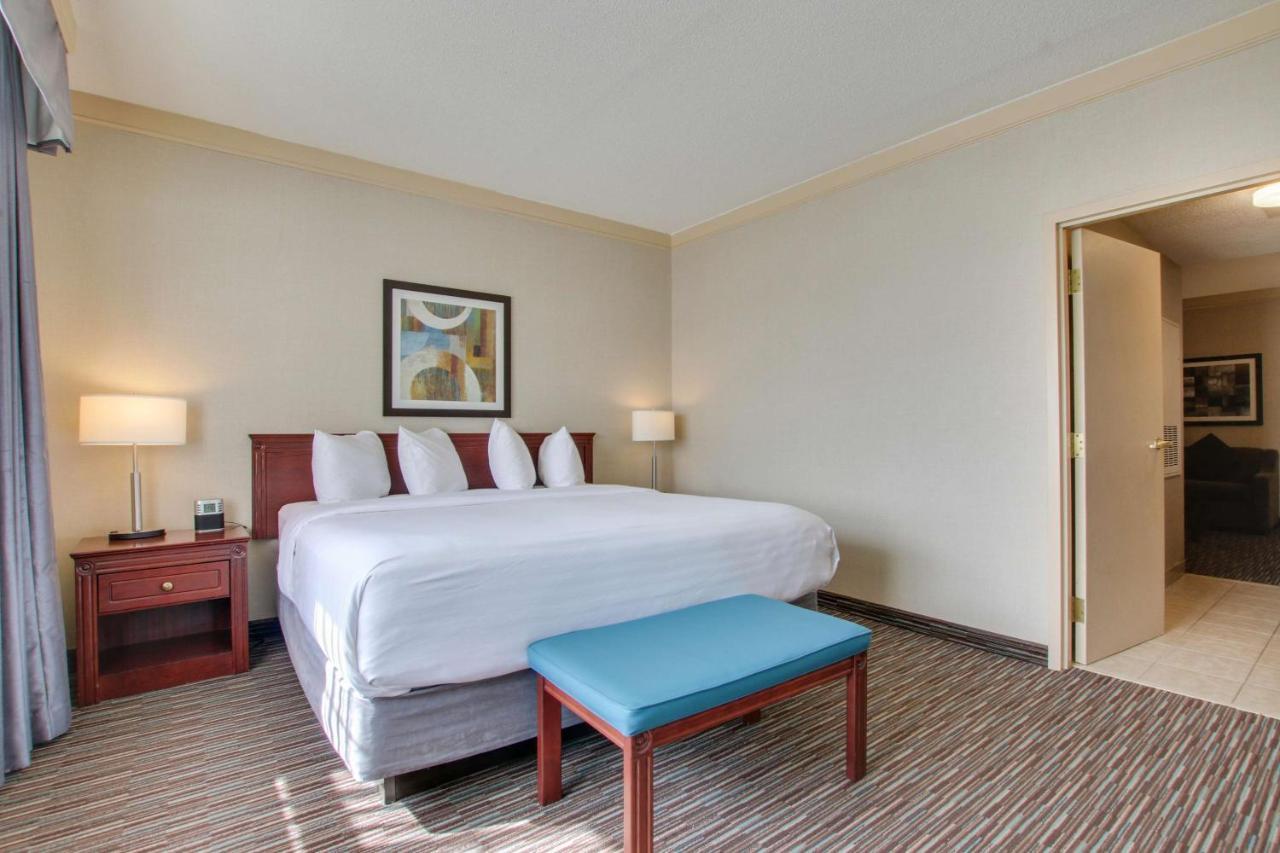 Best Western Brantford Hotel And Conference Centre Extérieur photo