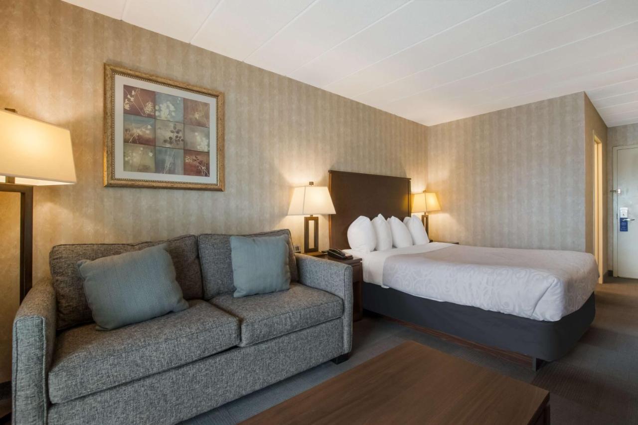 Best Western Brantford Hotel And Conference Centre Extérieur photo