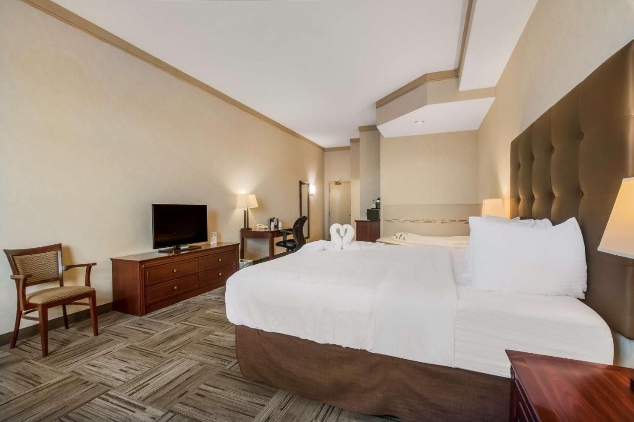 Best Western Brantford Hotel And Conference Centre Extérieur photo
