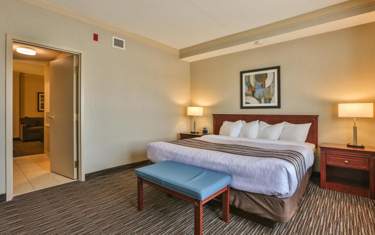 Best Western Brantford Hotel And Conference Centre Extérieur photo